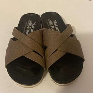 Roots-“Natural Roots” Sandals